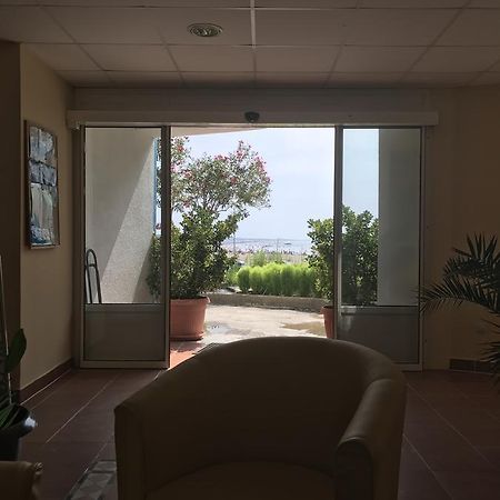 Hotel La Rosa Negra Ulcinj Buitenkant foto