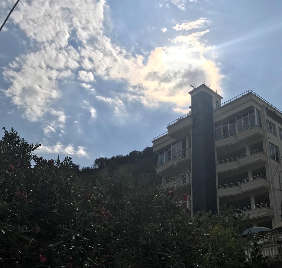 Hotel La Rosa Negra Ulcinj Buitenkant foto