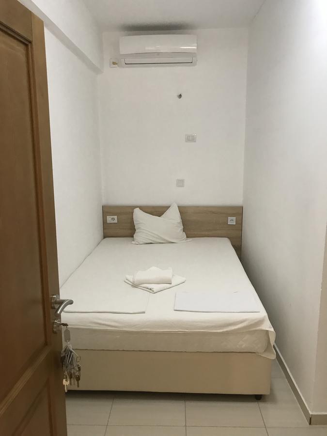 Hotel La Rosa Negra Ulcinj Buitenkant foto